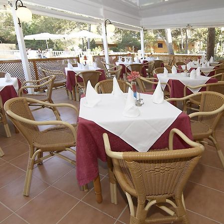 פלאיה מיג'ורן Ses Eufabietes Apartments & Restaurant מראה חיצוני תמונה