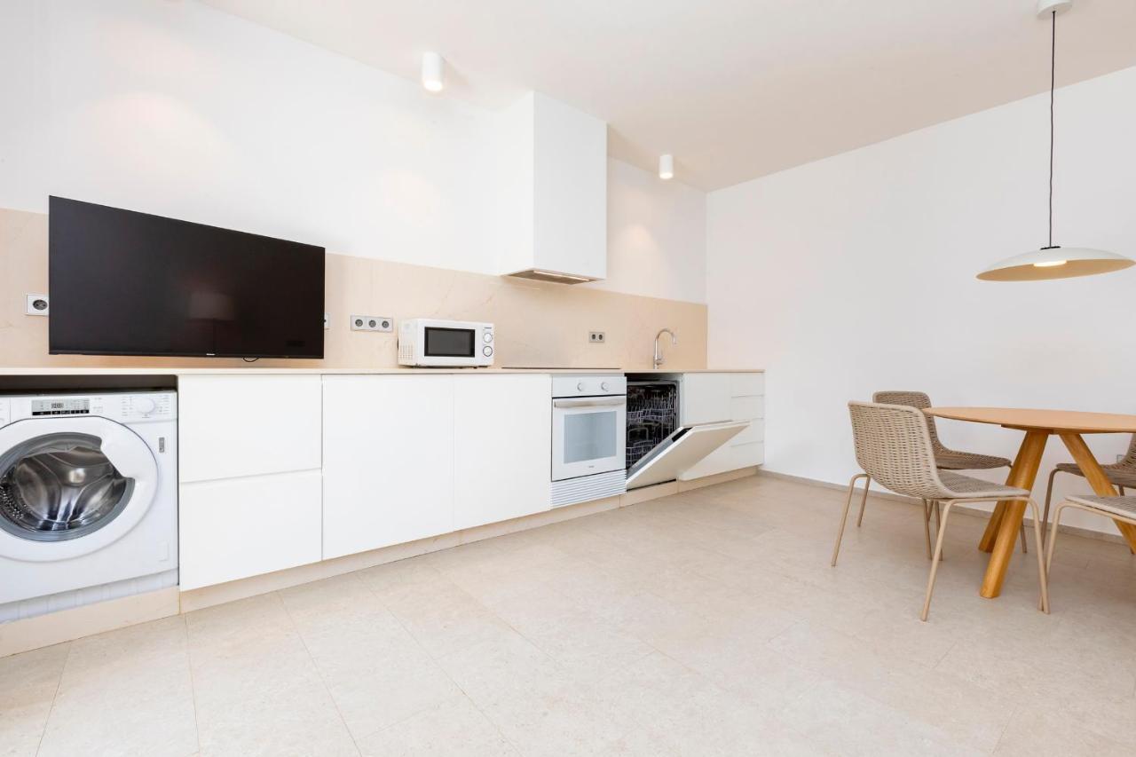 פלאיה מיג'ורן Ses Eufabietes Apartments & Restaurant מראה חיצוני תמונה