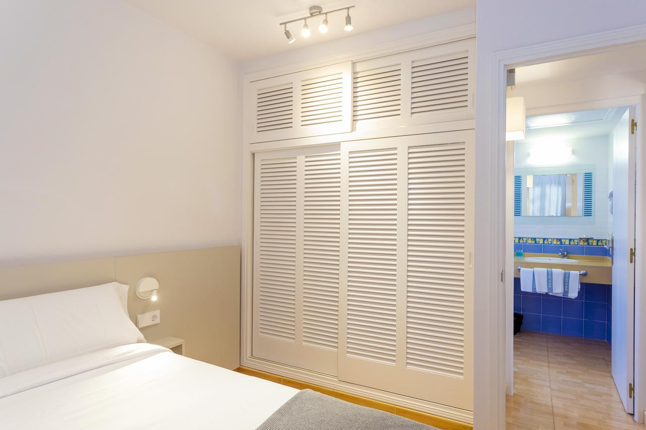פלאיה מיג'ורן Ses Eufabietes Apartments & Restaurant מראה חיצוני תמונה