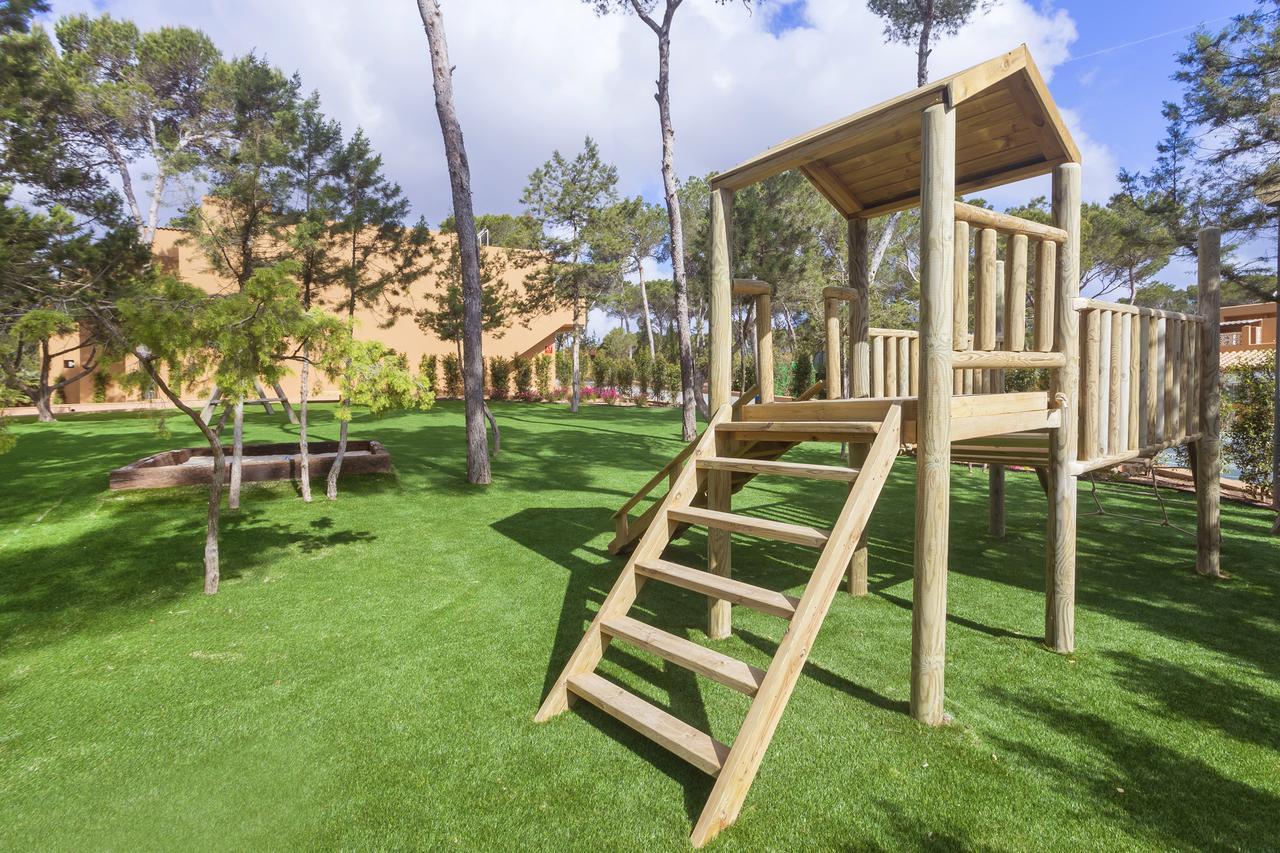 פלאיה מיג'ורן Ses Eufabietes Apartments & Restaurant מראה חיצוני תמונה