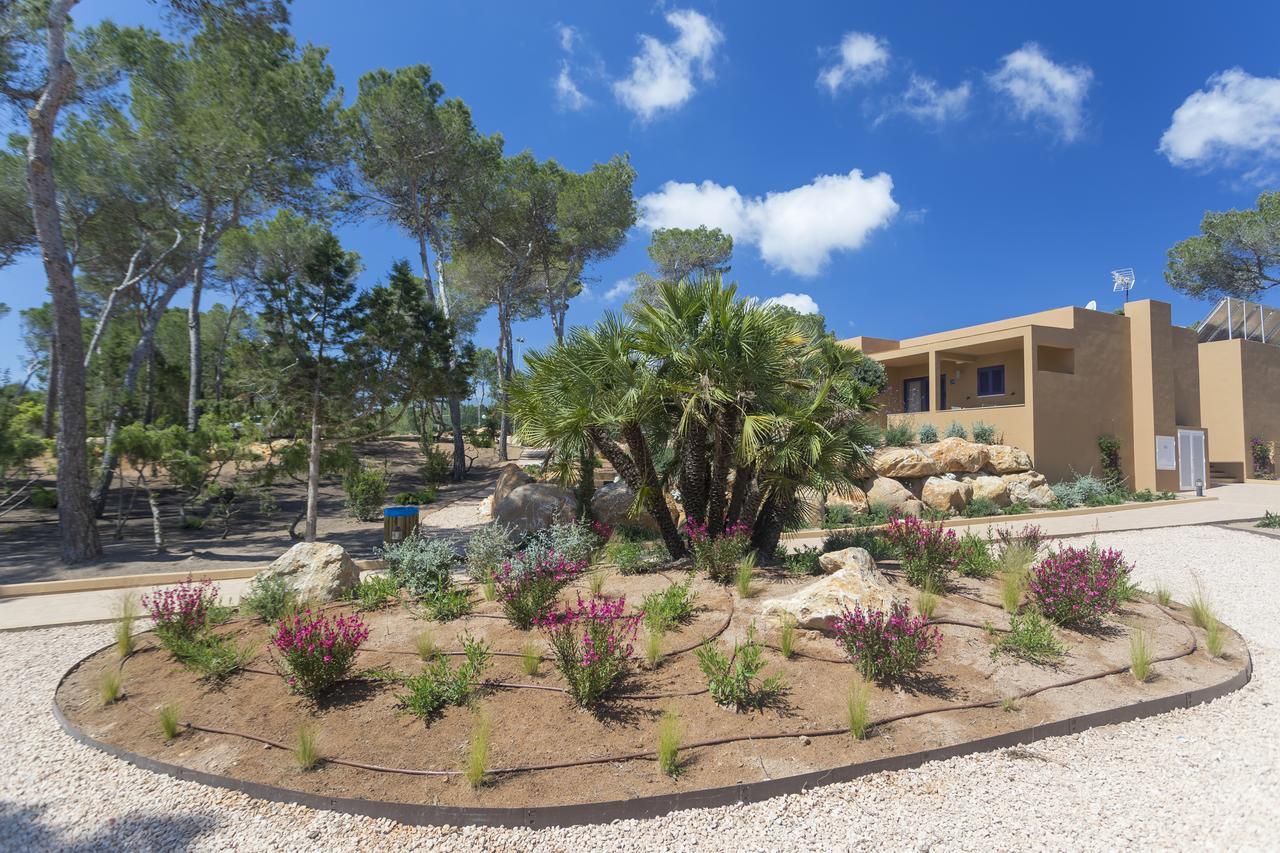 פלאיה מיג'ורן Ses Eufabietes Apartments & Restaurant מראה חיצוני תמונה