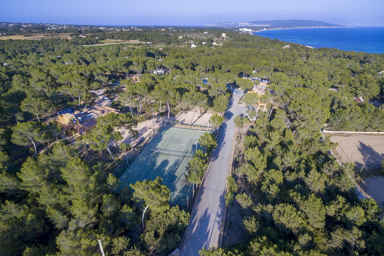 פלאיה מיג'ורן Ses Eufabietes Apartments & Restaurant מראה חיצוני תמונה