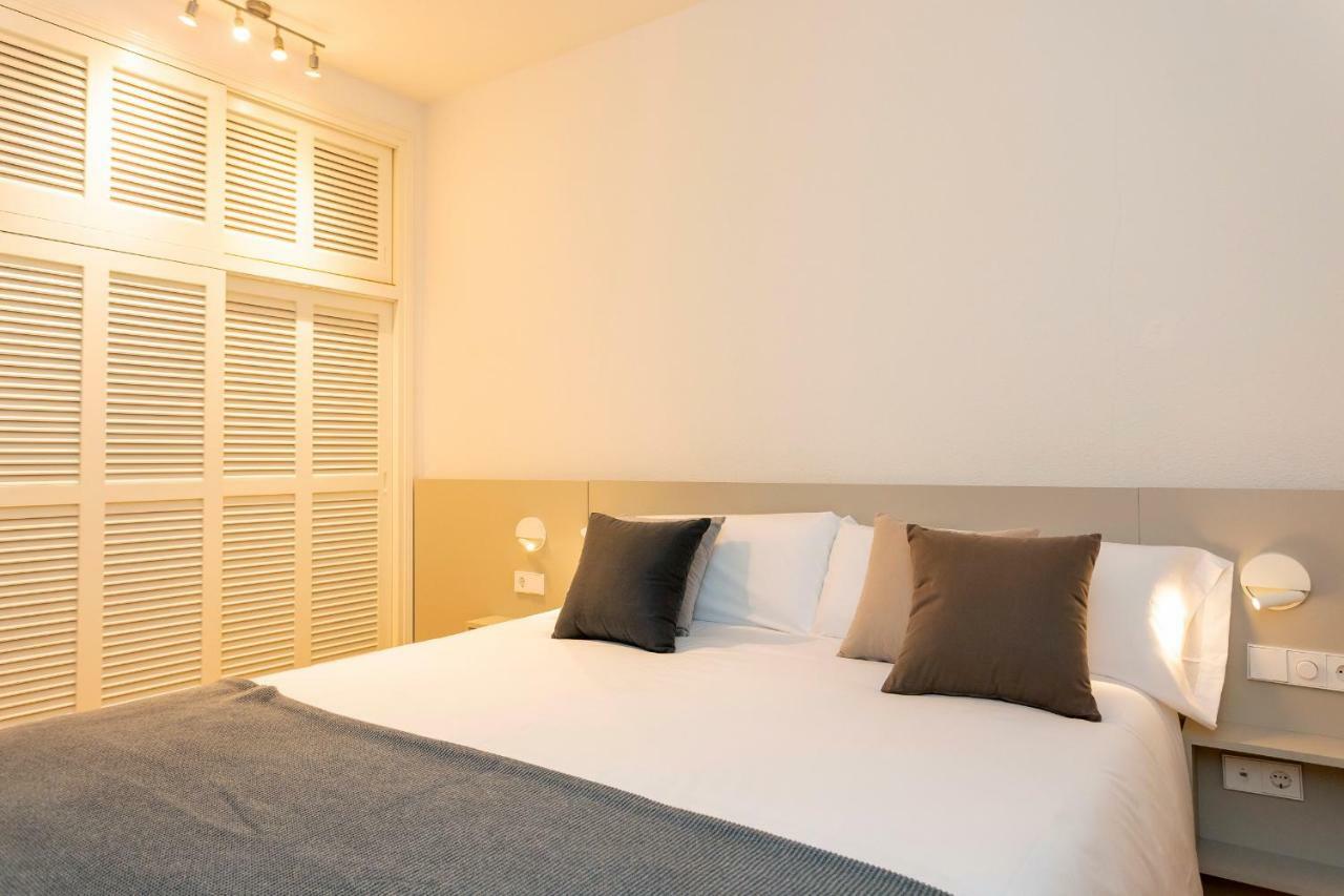 פלאיה מיג'ורן Ses Eufabietes Apartments & Restaurant מראה חיצוני תמונה